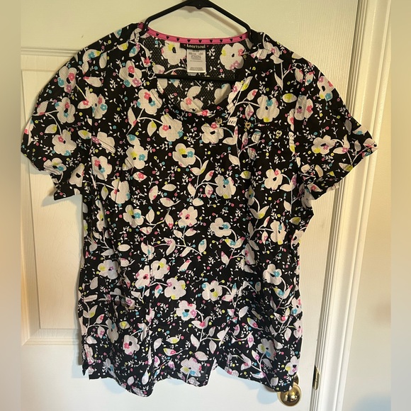 Floral scrub top - Picture 1 of 2